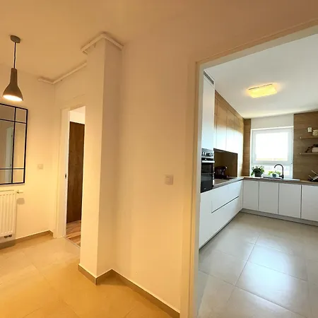 Skyline Retreat - Luxury Living Appartamento